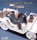 35;US Soldat relaxed  Vietnam
