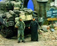 �35; US Panzersoldat & Priester
