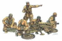 35; Italian Gun 47/32 Mod. 39 and Crew   WW II