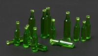 �35; Gr�ne transparente (Bier-) Flaschen