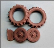 35; Wheel Set for CASE Tractor  (Thunder Models)