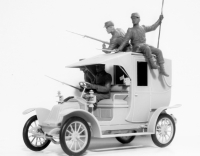 35; Franzsische Infantristen und ziviler Fahrer  1914   1.Weltkrieg