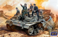 35; German StuG Crew   WW II