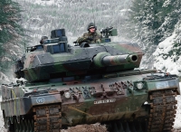35; Leopard 2A6 mit Interieur