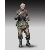 ��35; SS Soldat essend