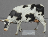 45; Young Milk Cow     BUILD AND PAINTED FIGURE