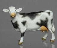 45; Young Milk Cow     BUILD AND PAINTED FIGURE