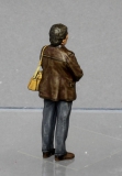 32; Older Lady, waiting    BUILD AND PAINTED FIGURE