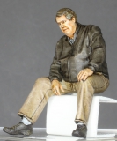 �32; CHRISTIAN sitzend       FERTIGFIGUR     (Preis zuz�glich Porto)