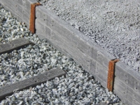 �35; Sch�ttbahnsteigkanten mit Holzschwellen