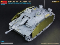 35; StuG III G Saukopfblende / Interior + Beladung
