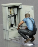 32; Tele-komiker mit Schaltkasten    FERTIGFIGUR      (Preis zuzglich Porto)