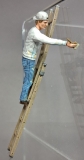 �32; Anstreicher / Maler auf Leiter      FERTIGFIGUR     (Preis zuz�glich Porto)