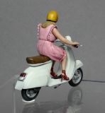 �32; Roller Girl      FERTIGFIGUR     (Preis zuz�glich Porto)