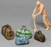 32; Reisetaschen Set  FERTIGMODELL  (OHNE FIGUR)    (PREIS zuzglich Porto)