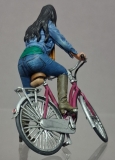 �32; Radfahrerin    FERTIGFIGUR     (Preis zuz�glich Porto)