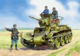 35; Sowjetischer BT-7 Panzer mit Besatzung