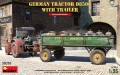 35; Lanz D8506 ( Baujahr 1930-1950) mit Anhänger und Fahrerin